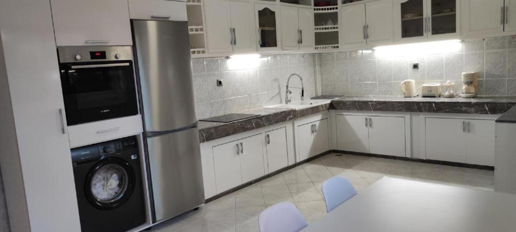 פס Appartements Nia Confort, Plein Centre Ville, Avec Terrasse מראה חיצוני תמונה